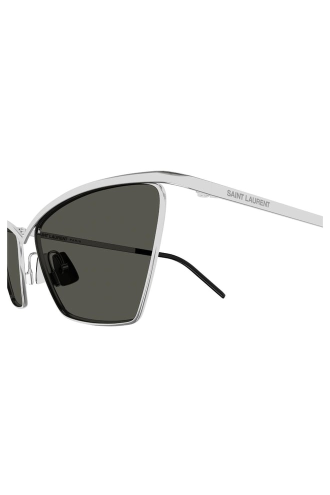 Saint Laurent  637 002 57